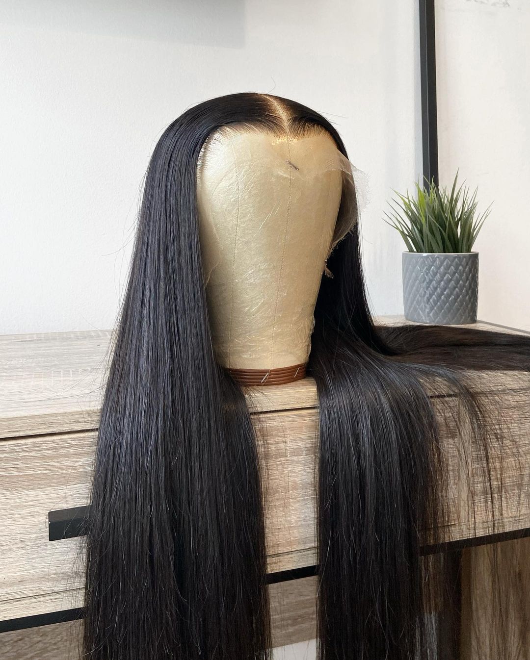 The Signature — Raw Hair Straight Wig